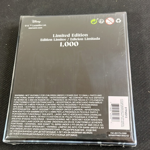 Star Wars x Loungefly Limited Edition XL Collectable Pin - Picture 4 of 4